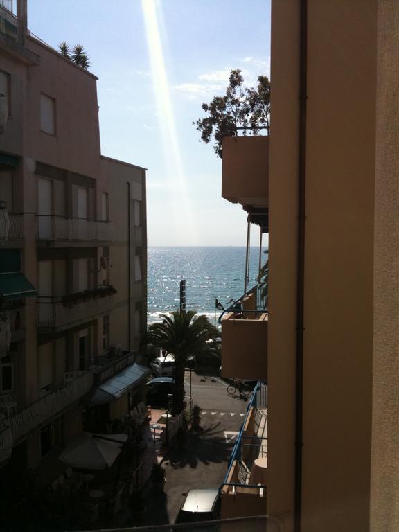 One Bedroom Apartment with Balcony and Partial Sea View,235622249:JPEG